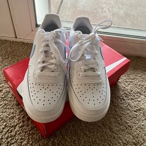 Nike Court Vision Low